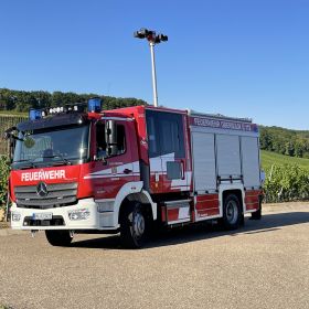  – Modernste Fahrzeugtechnik lässt Feuerwehr handlungsfähiger und attraktiver werden.Das lange Warten hat ein Ende, das neue Fahrzeug ist endlich da. Die Obersulmer Feuerwehr Abteilung Sülzbach hat ein neues Löschgruppenfahrzeug (LF 10) bekommen. Michael zeigt einige Features und nimmt euch mit auf eine kleine Ausfahrt. (© Freiwillige Feuerwehr Obersulm)