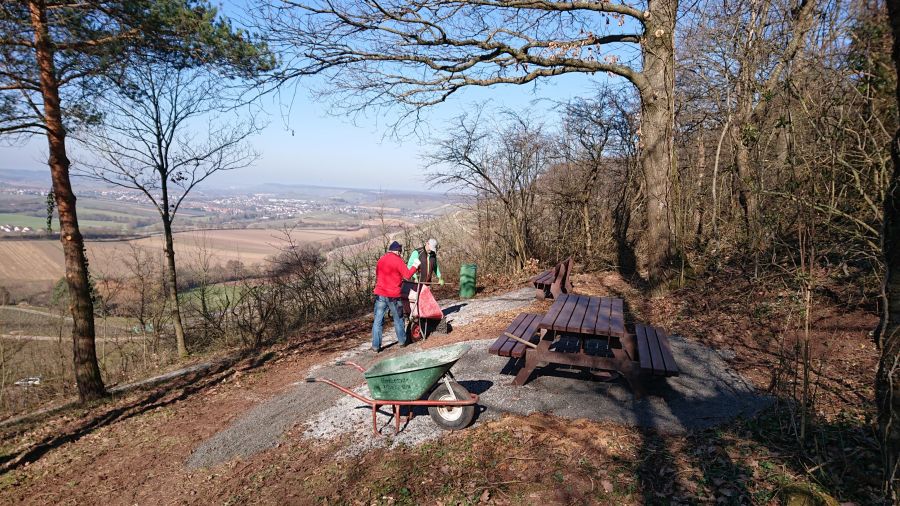  – Bei der Arbeit (Foto: Gemeinde)