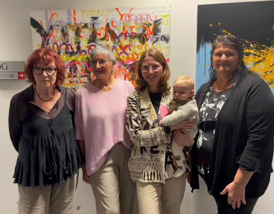 Die vier Künstlerinnen – Foto: Gemeinde