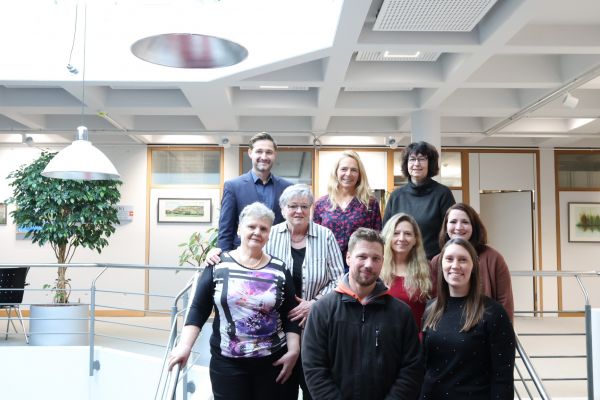 v.l.n.r. vorne: Lydia Wunder, Stefan Seiferheld, Larissa Woschko, mitte: Sonja Wolfmüller, Barbara  Gleiß, Anna-Lena Barth, oben: Björn Steinbach (Bürgermeister), Sibylle Haaf, Bettina Vollert, fehlen: Bettina Olp, Joachim Gutekunst