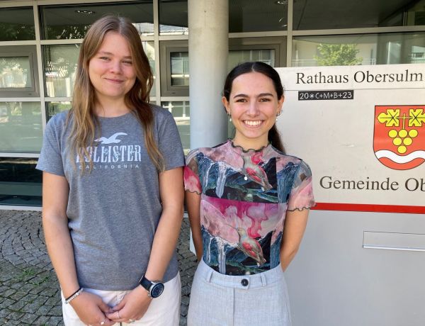  – Sara Rautenberg (links) und Jasmin Fleisch (rechts) Foto: Gemeinde