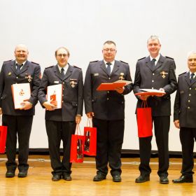 Ehrungen Silber: für 25 Jahre Dienstzeit (© Freiwillige Feuerwehr Obersulm) Ehrungen Silber: für 25 Jahre Dienstzeit (© Freiwillige Feuerwehr Obersulm)