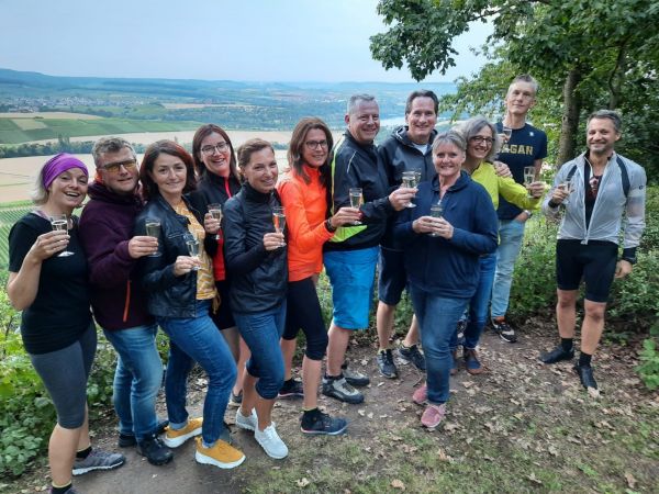  – Das Gewinner-Team E+Extrem-Biker vom Berg
